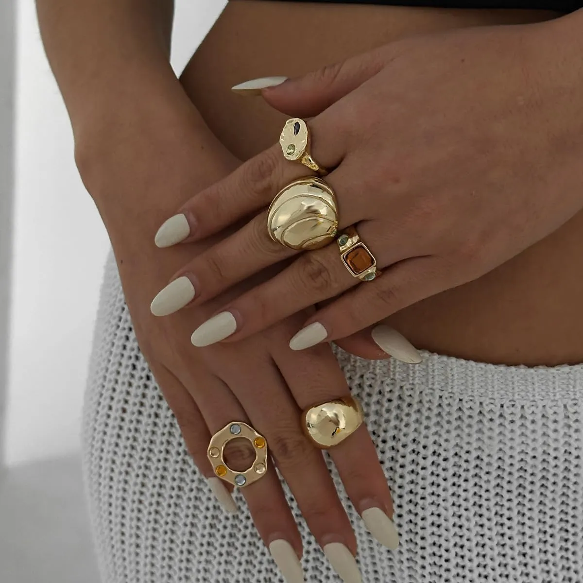 Chunky Gold Rings Set for Women Pearl Flower Crystal Open Statement Knuckle Finger Rings Punk Party Jewelry