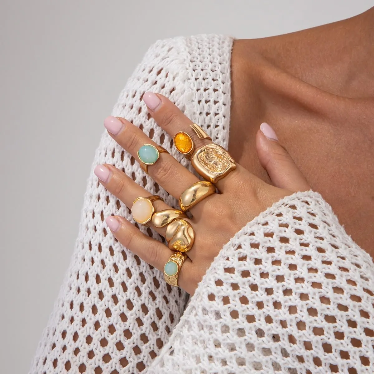 Chunky Gold Rings Set for Women Thumb Knuckle Ring for Women Non Tarnish Rhinestone Gold Rings Chunky Jewelry Minimalist Irregular Statement Beach Accessories