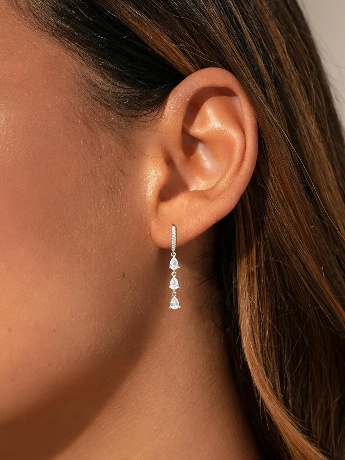 Gold Dangle Earrings for Women, Long Dangling Drop Earring 14K Dangly Threader Chain Earrings Hypoallergenic CZ Prom Hoop Huggie Gold Earring for Women Trendy Accessories Prom Jewelry Gifts