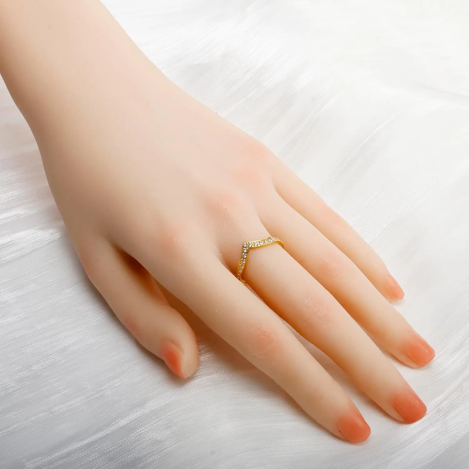 JINHUI 18K Gold Plated Band Rings for Women, Dainty Stacking Thin Rings with CZ Simulated Diamond Shiny Chic Vintage Casual Statement Jewelry