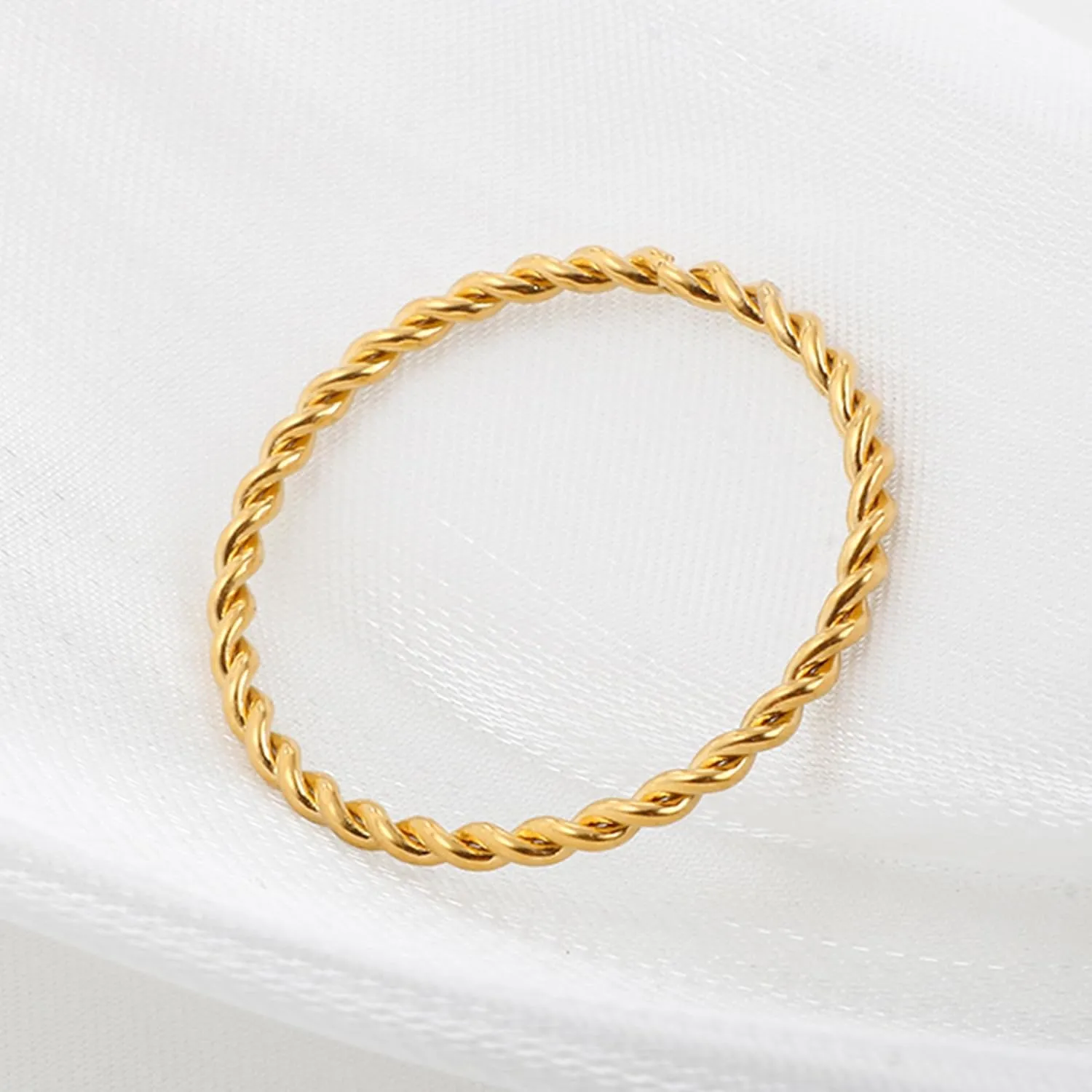 JINHUI Rings for Women, Dainty 18K Gold Rings for Women Stacking Thin Twisted Ring for Midi Knuckle Pinky Finger