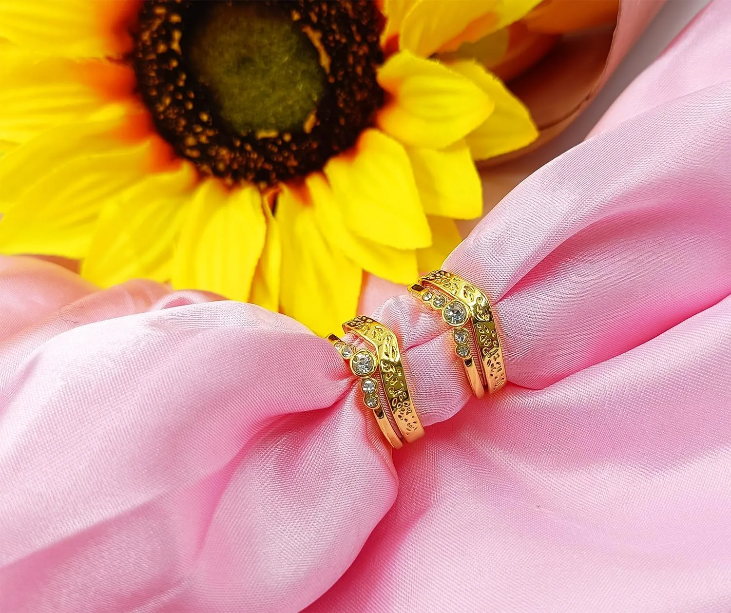 Stackable Gold Rings for Women Set Dainty Trendy Gold Plated Non Tarnish Statement V-Shaped Flower Ring Stacking Cubic Zirconia Fashion Ring Jewelry Size 6 7 8 9 10 11