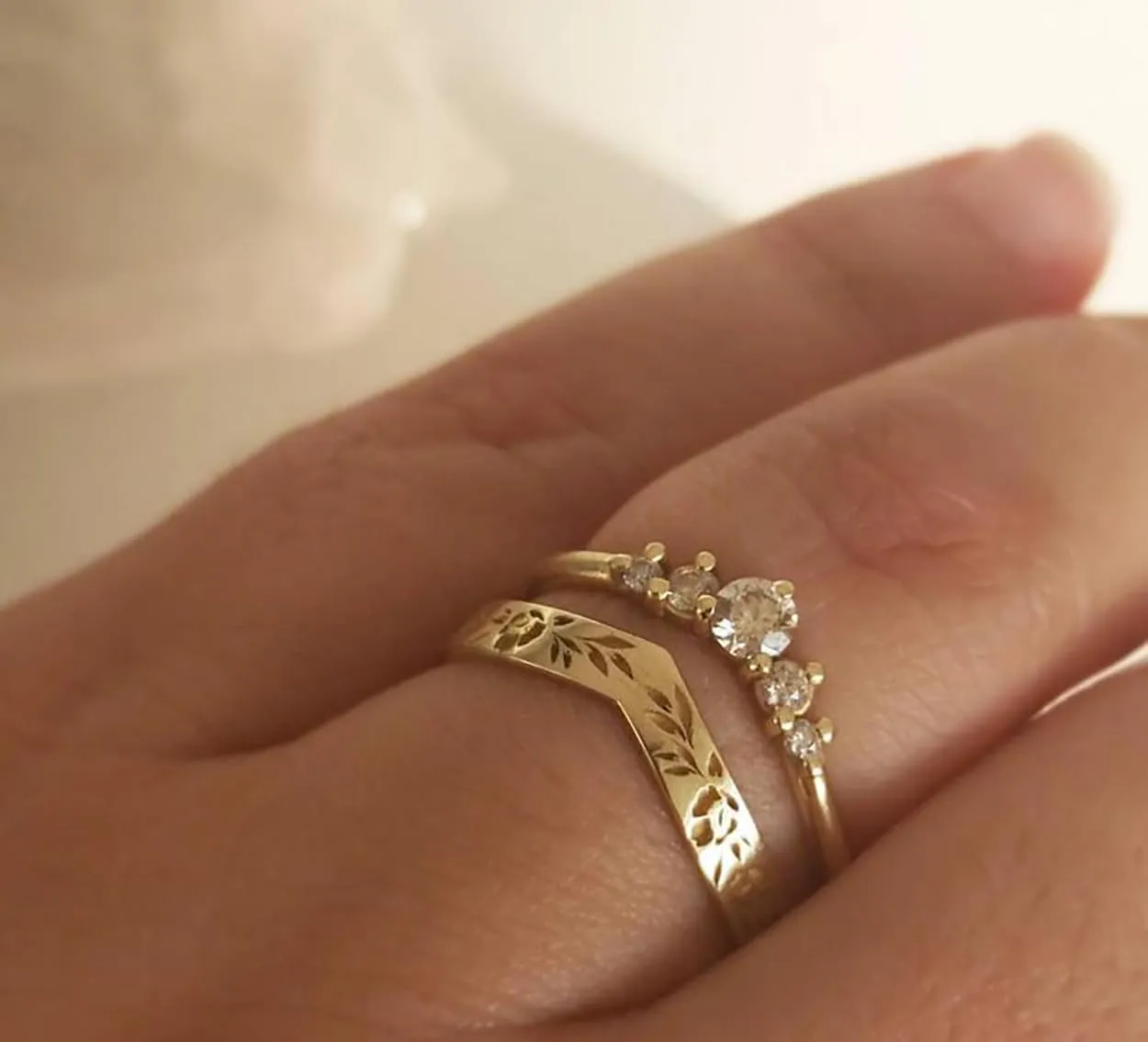 Stackable Gold Rings for Women Set Dainty Trendy Gold Plated Non Tarnish Statement V-Shaped Flower Ring Stacking Cubic Zirconia Fashion Ring Jewelry Size 6 7 8 9 10 11