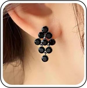 Vintage Black Crystal Chandeliers Earrings Black Chandeliers Drop Earrings Black Tassel Rhinestone Earrings Punk Black Cz Dangle Earrings Jewelry for Women